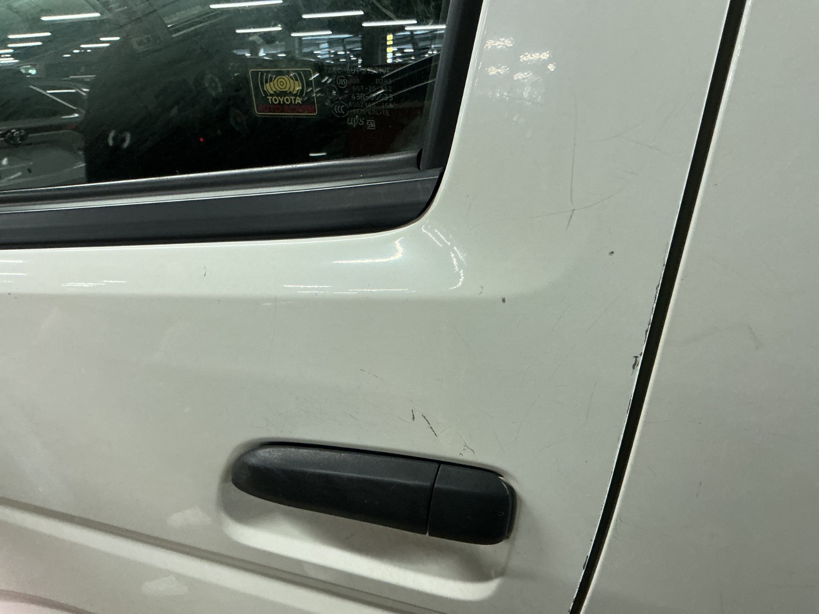 キズ・ヘコミ_17