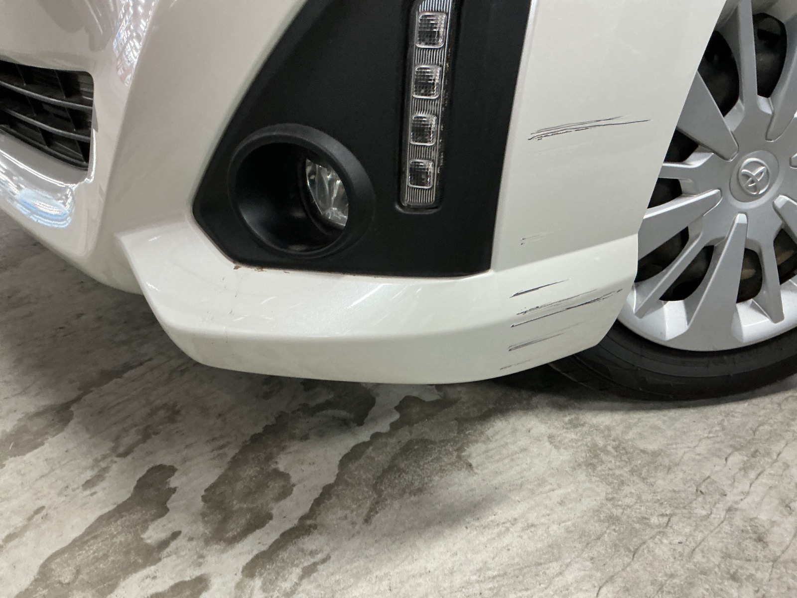 キズ・ヘコミ_05