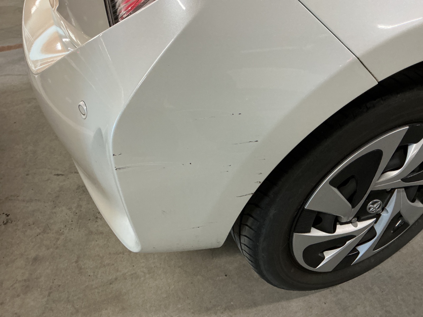 キズ・ヘコミ_56