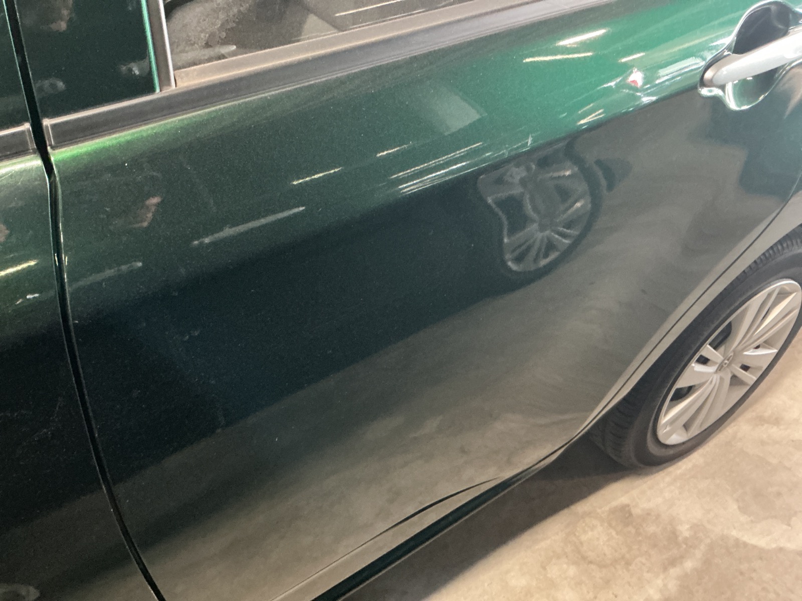 キズ・ヘコミ_25