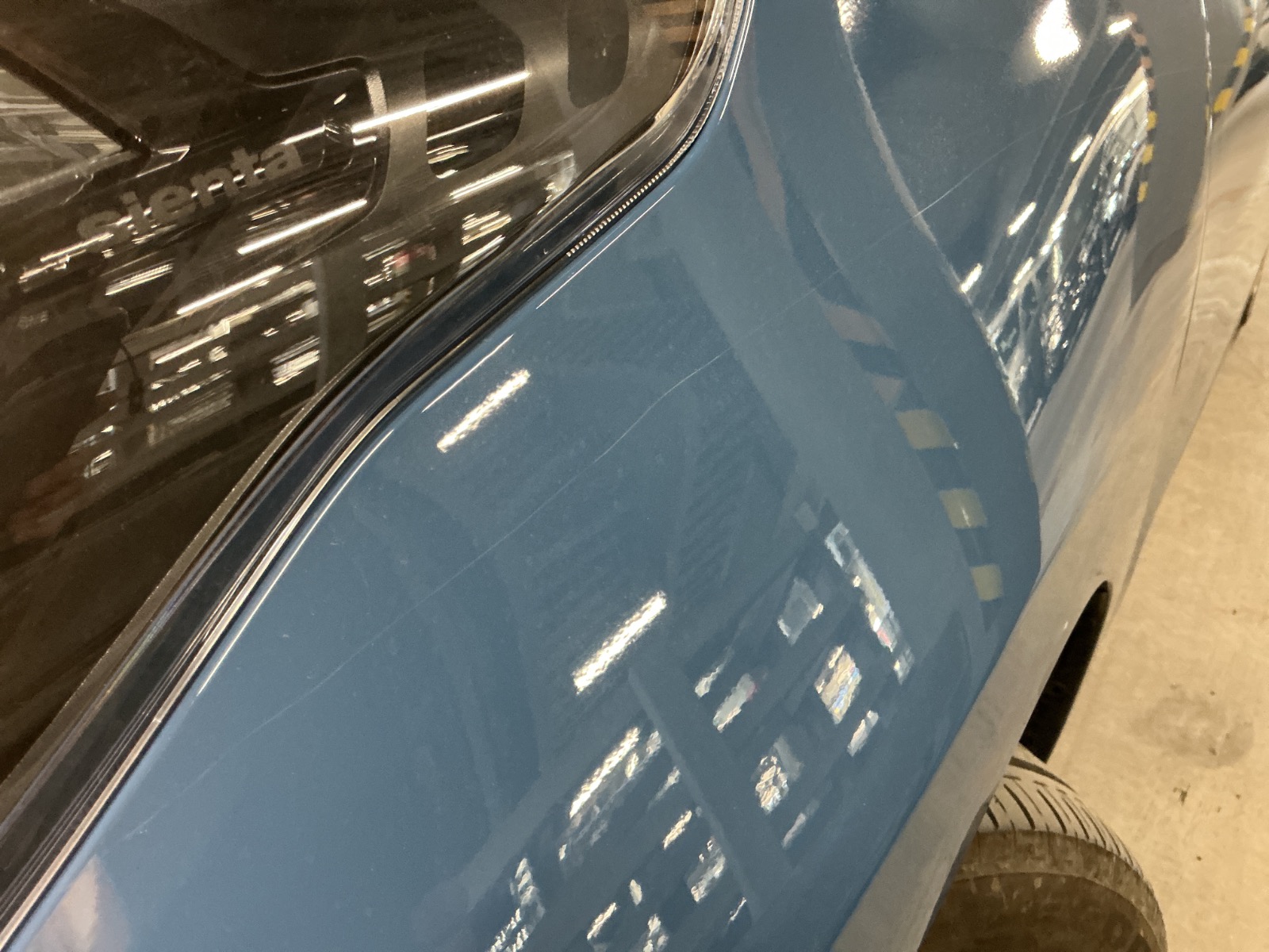 キズ・ヘコミ_11