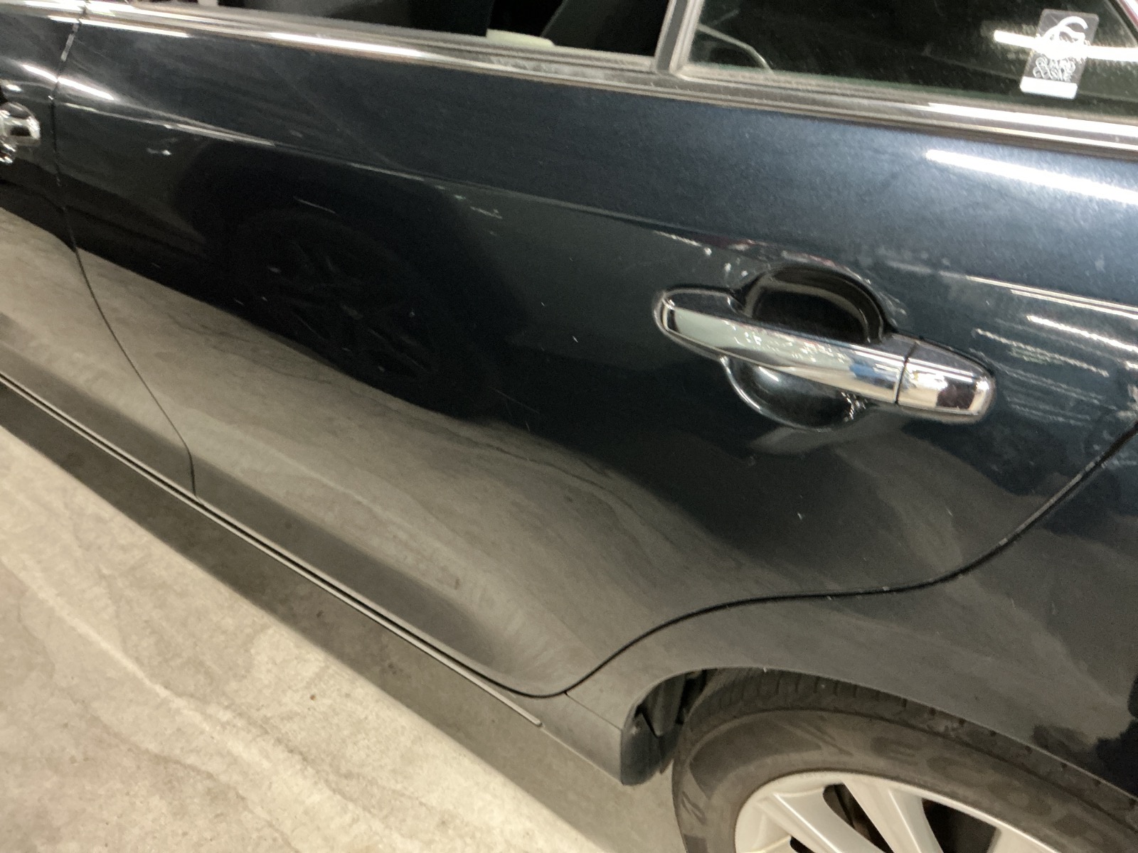 キズ・ヘコミ_24