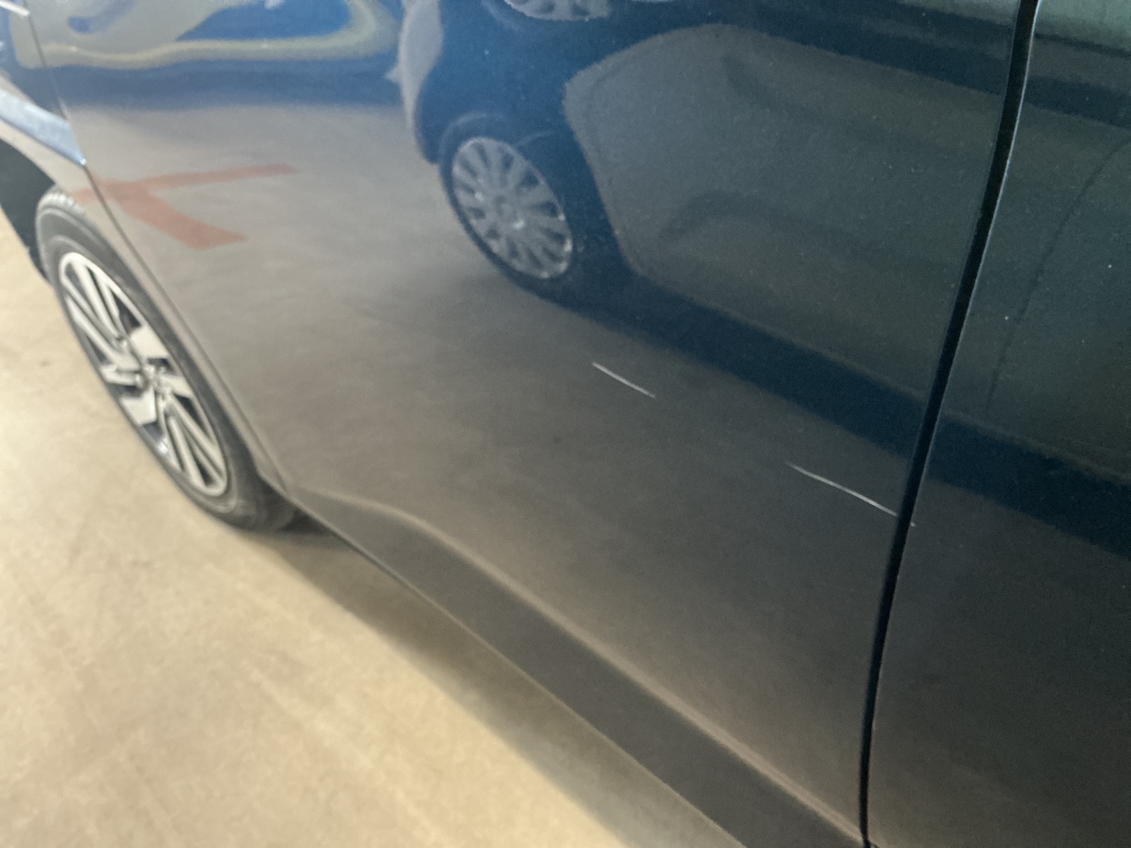 キズ・ヘコミ_27