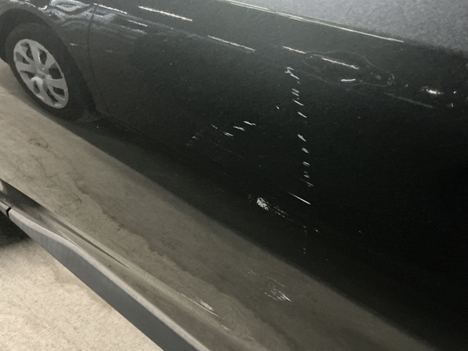 キズ・ヘコミ_17