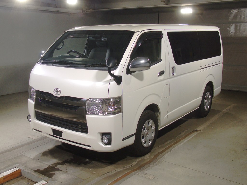 トヨタ ハイエースV SーGLダークプラ2
