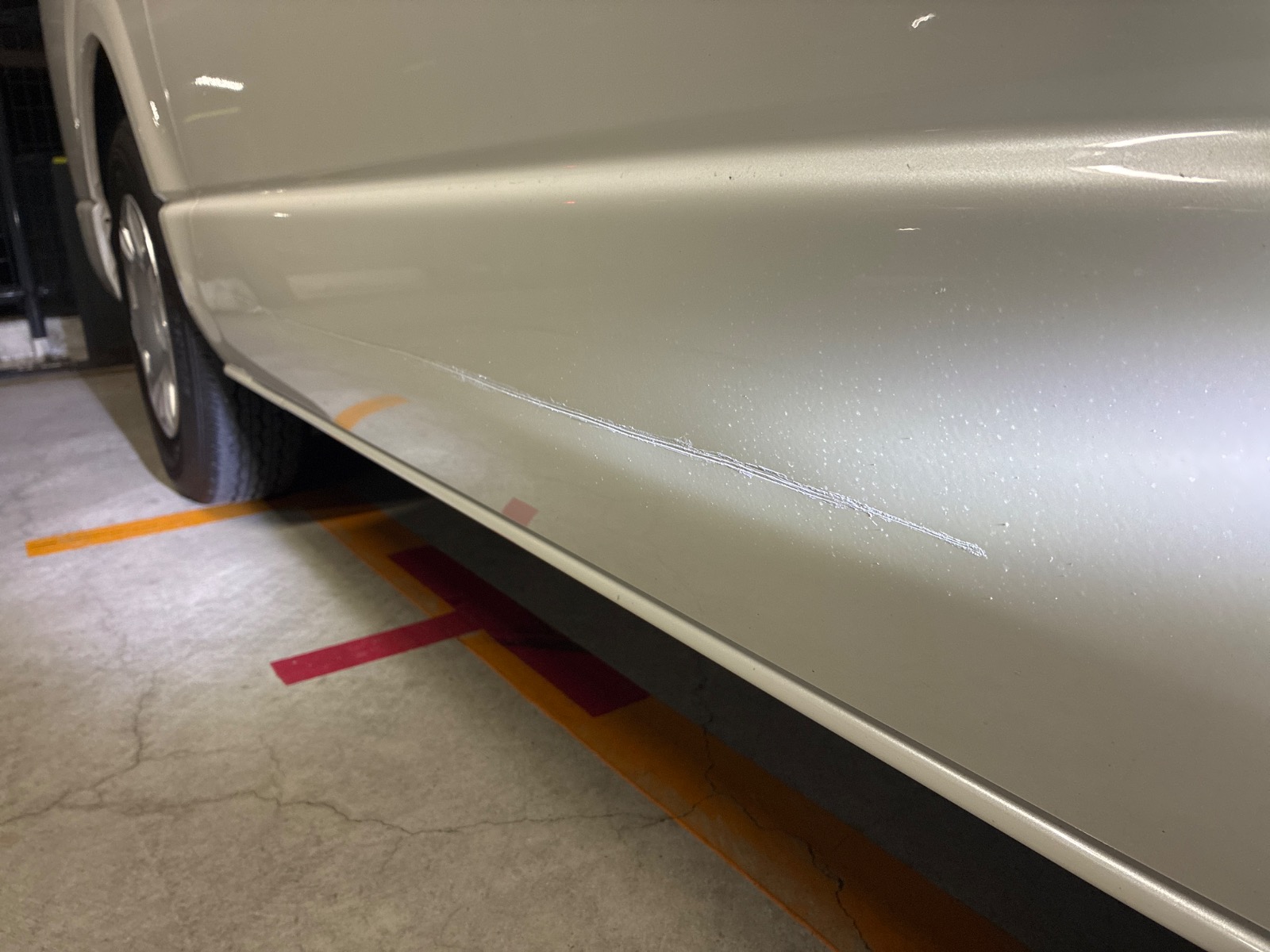 キズ・ヘコミ_27