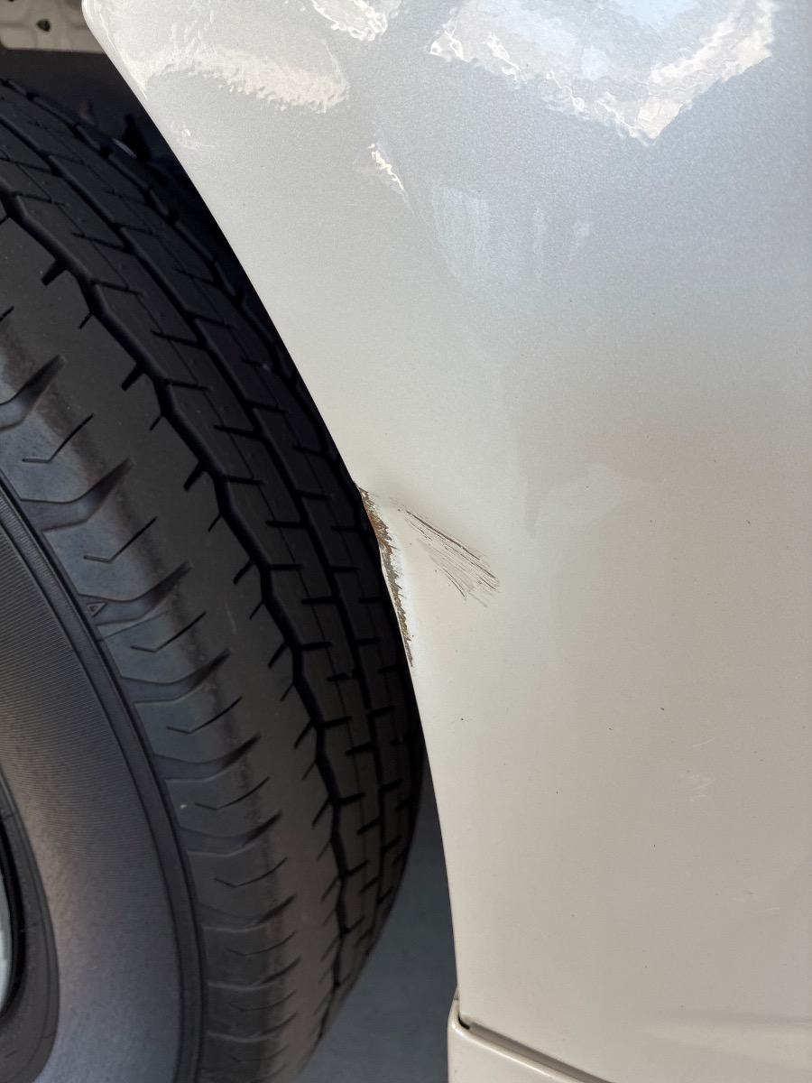 キズ・ヘコミ_32