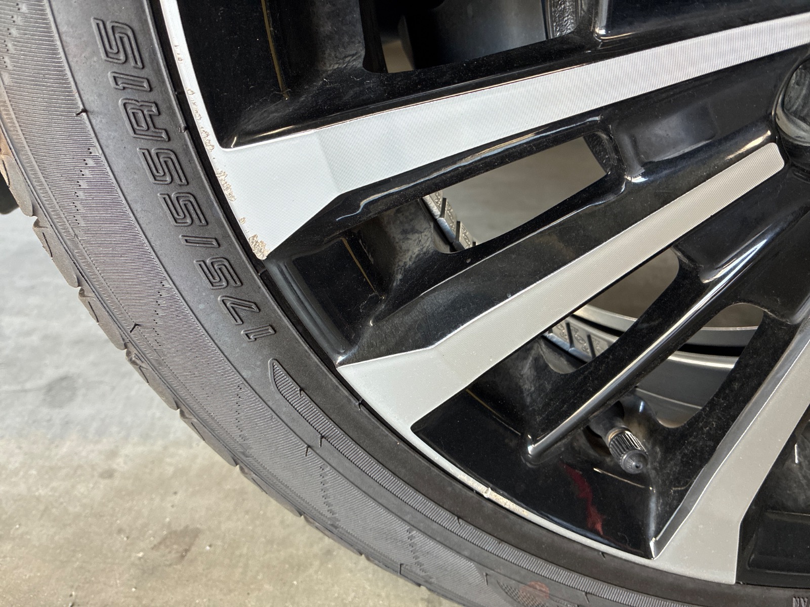 キズ・ヘコミ_61