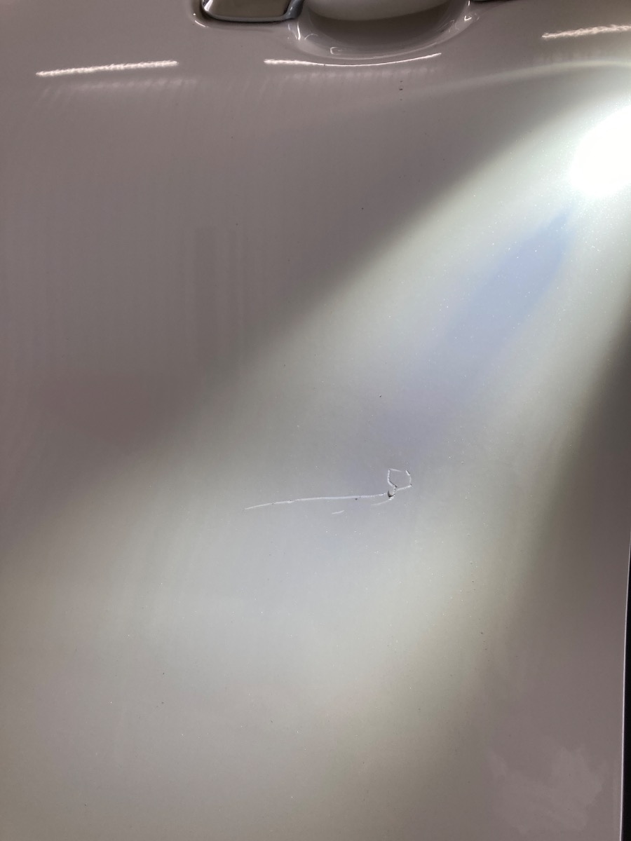 キズ・ヘコミ_17