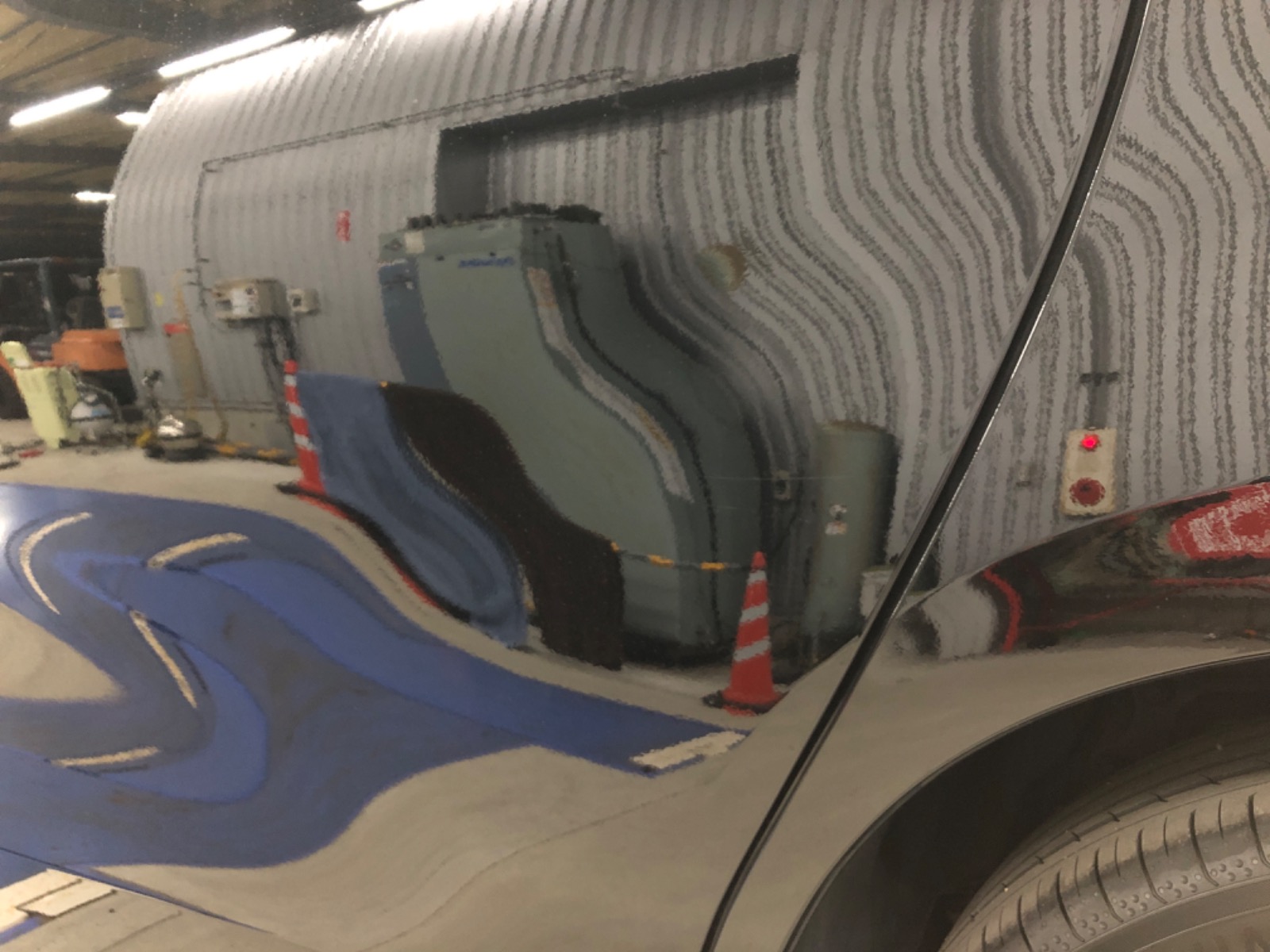 キズ・ヘコミ_25