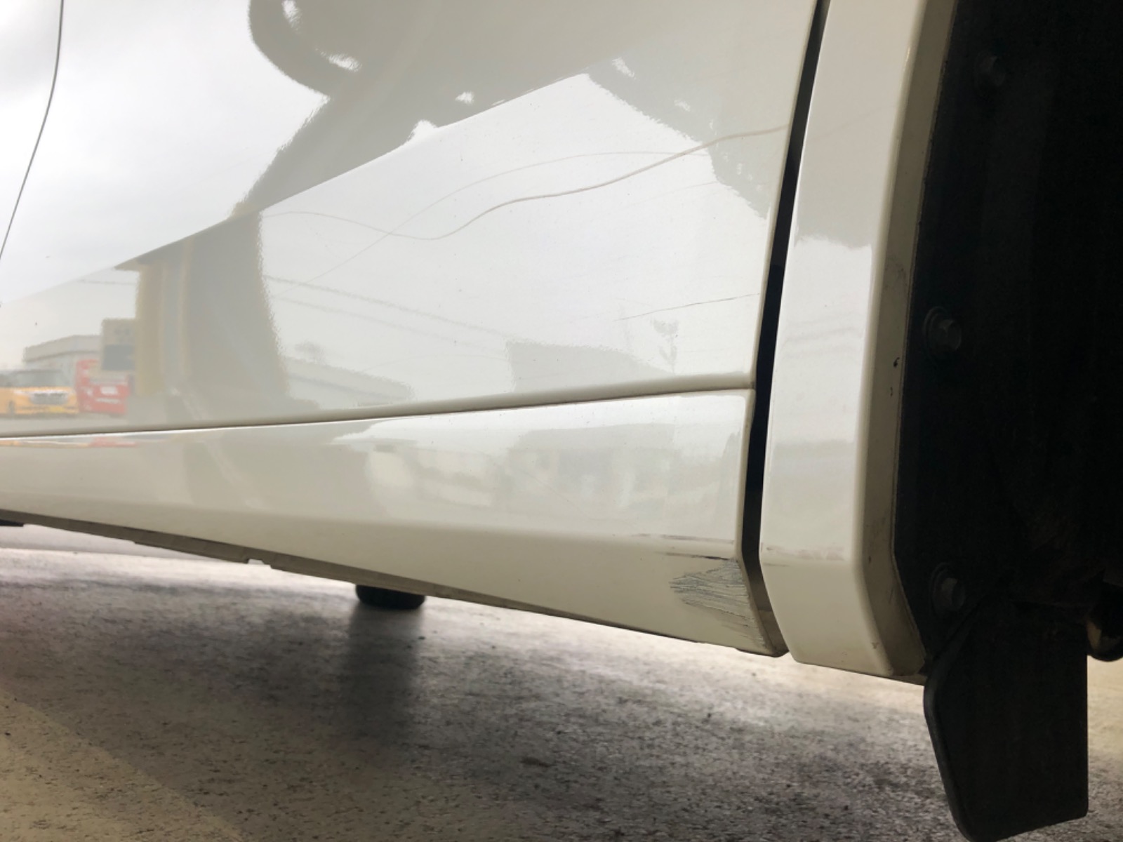 キズ・ヘコミ_25