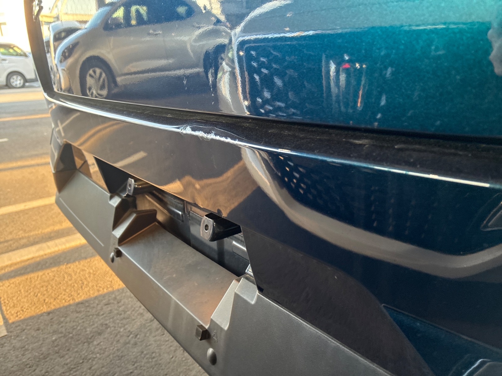 キズ・ヘコミ_56