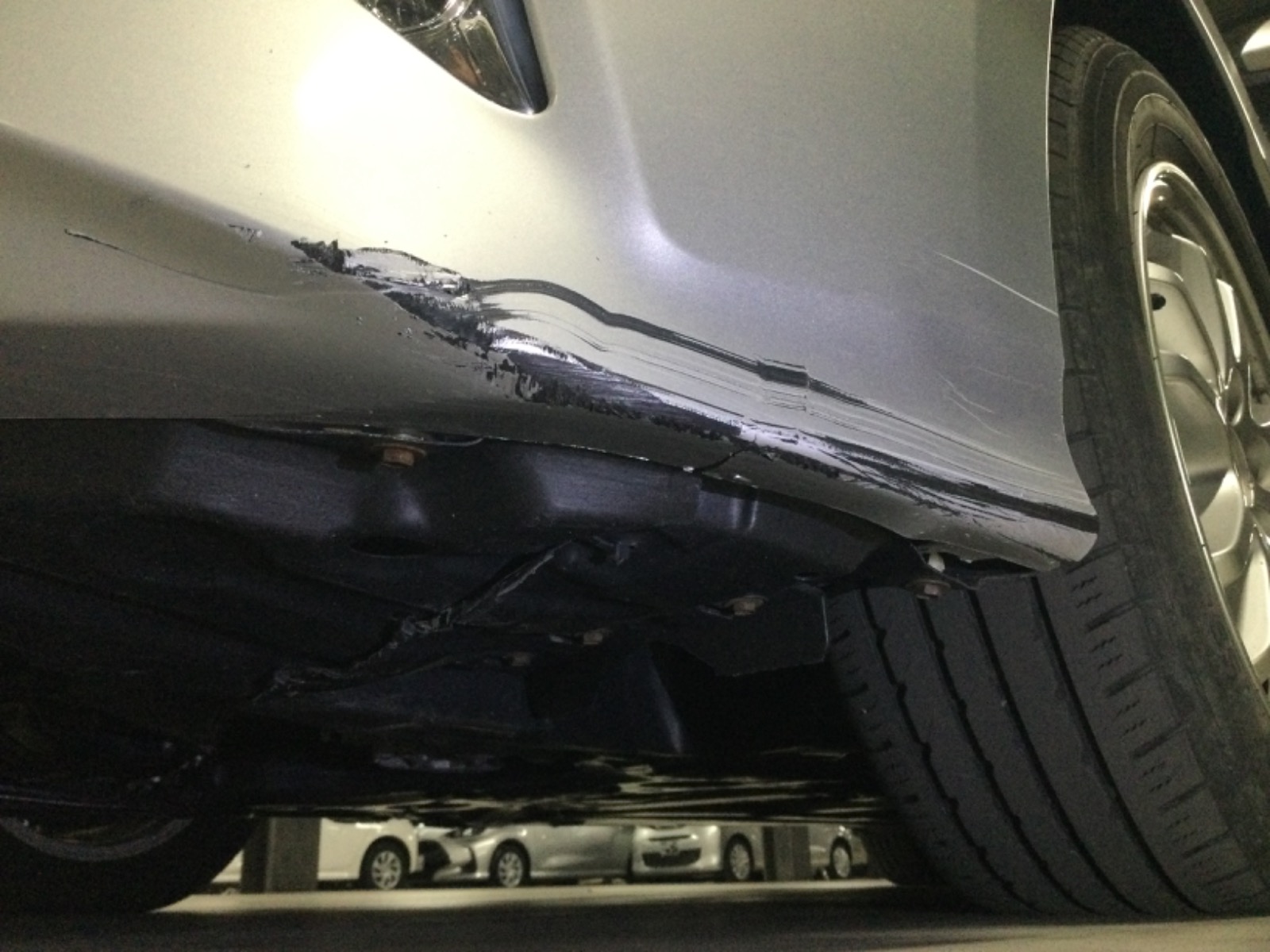 キズ・ヘコミ_05