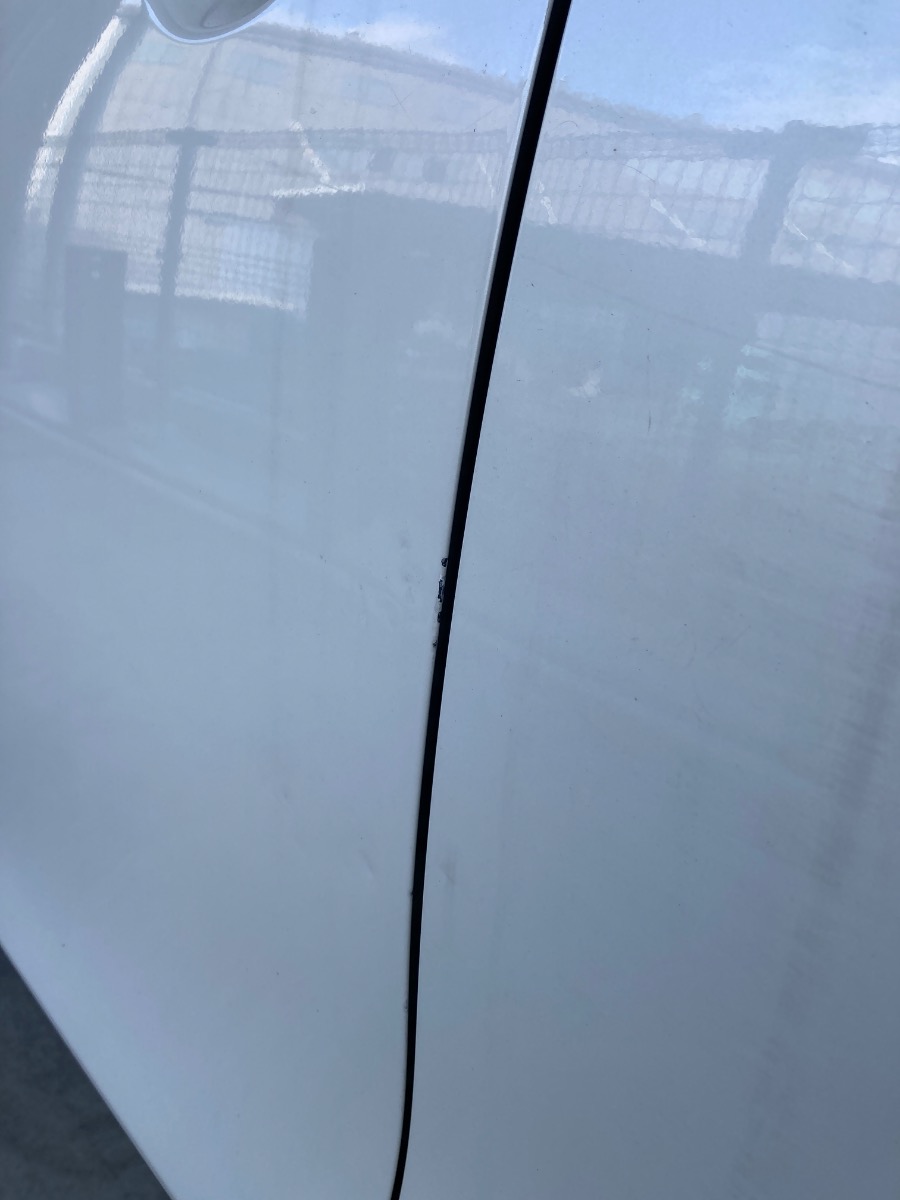 キズ・ヘコミ_16