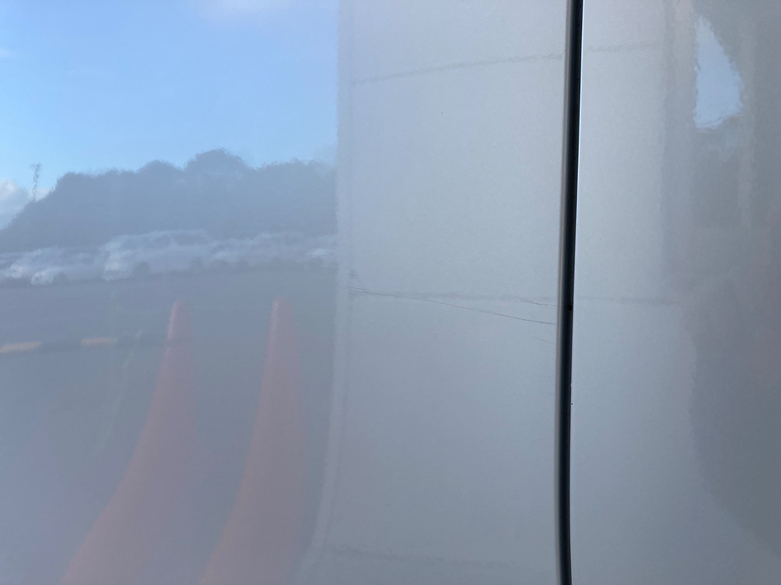 キズ・ヘコミ_26