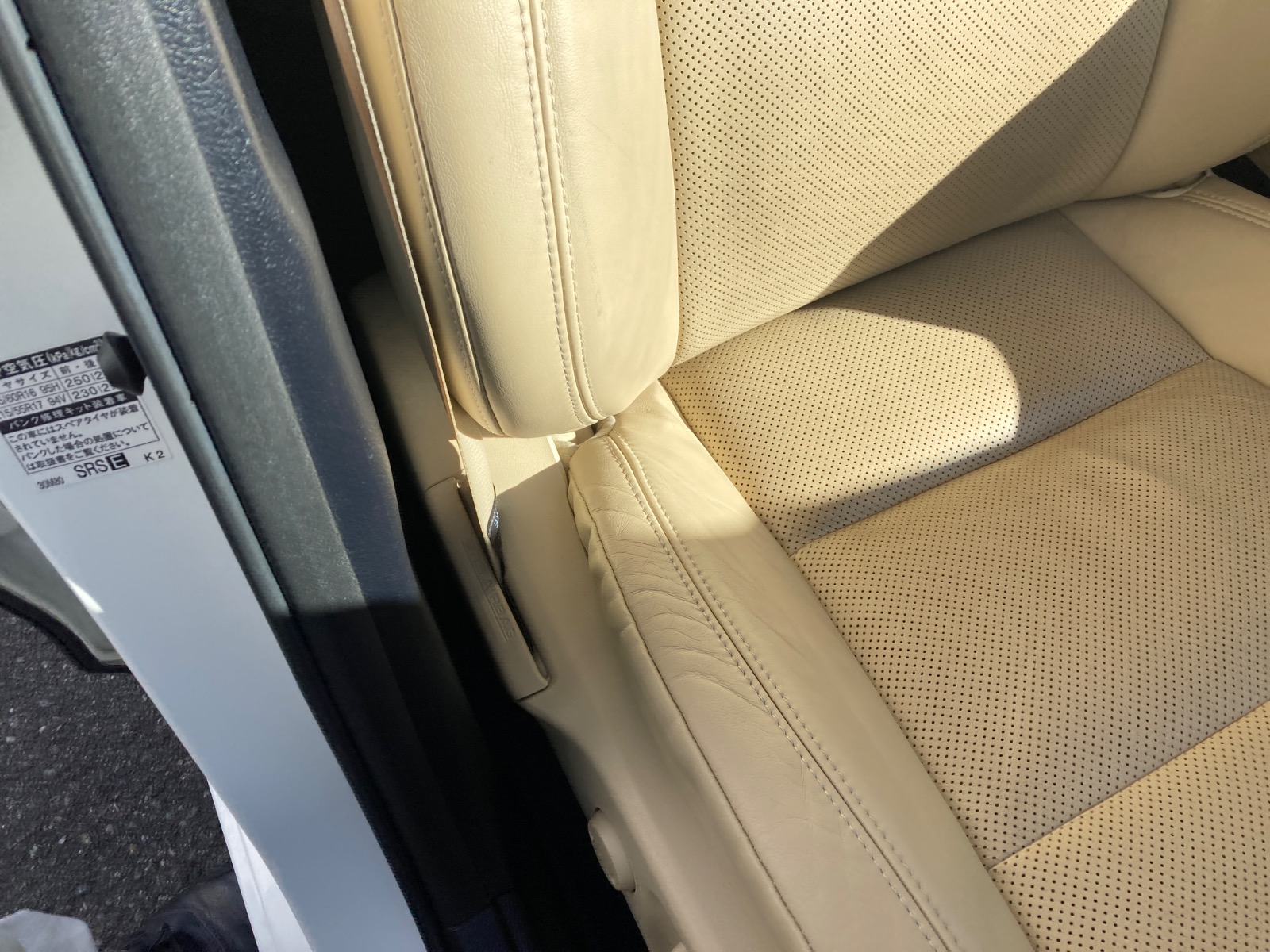 キズ・ヘコミ_64