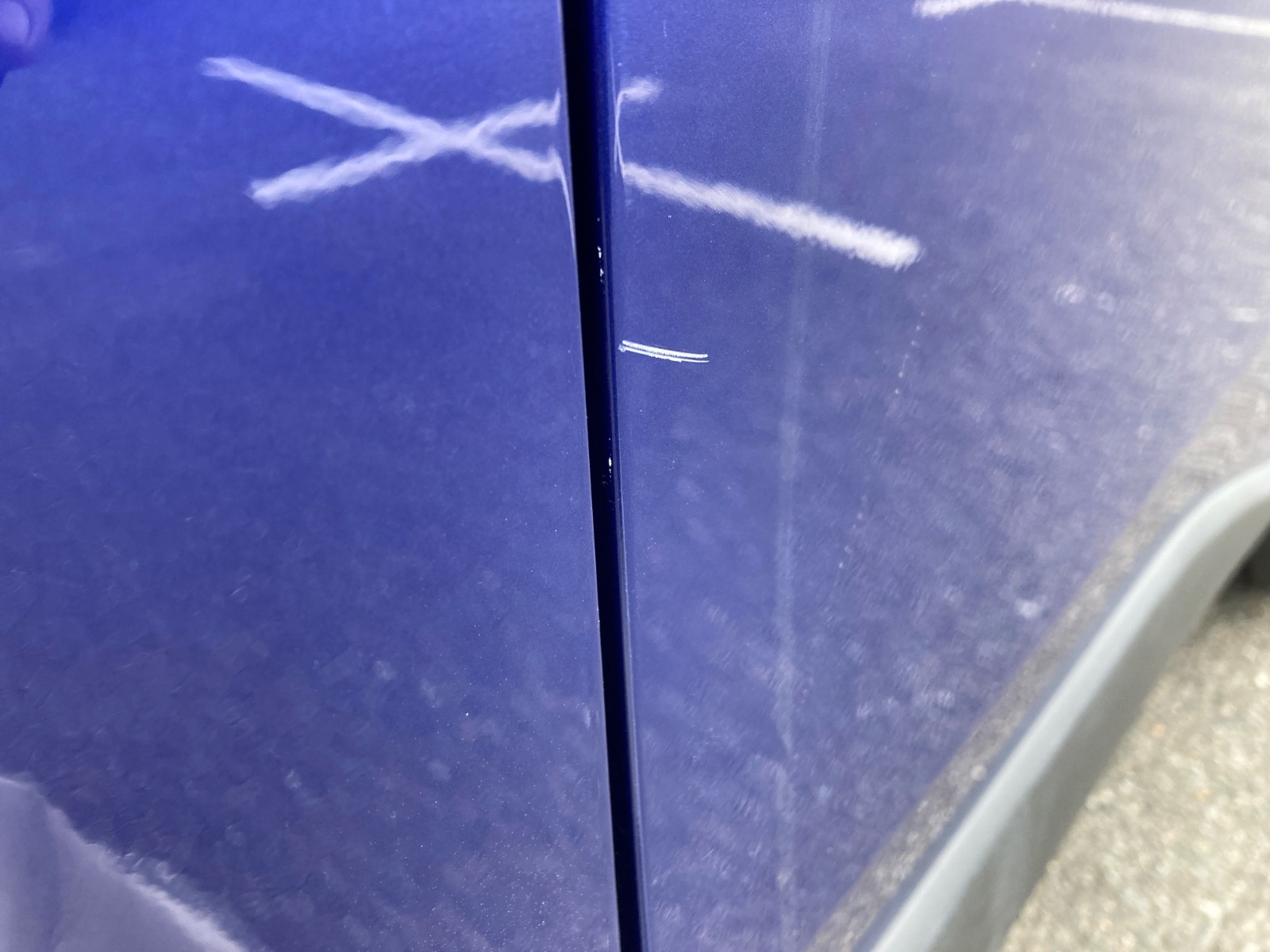 キズ・ヘコミ_24