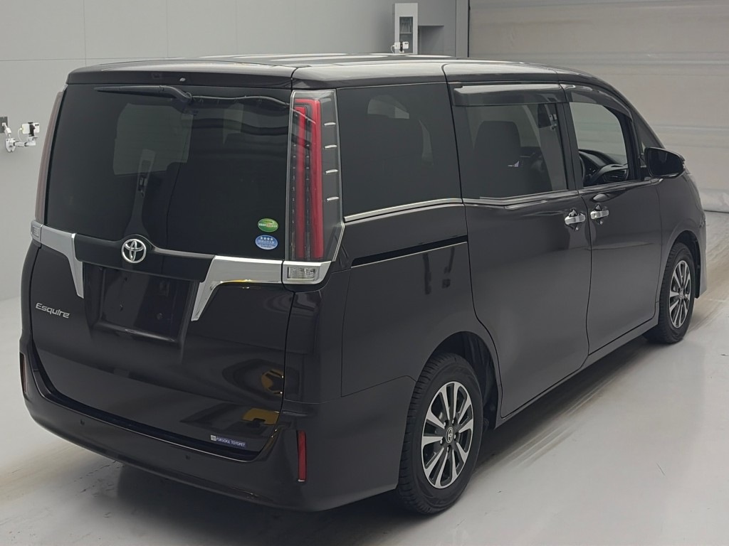 エスクァイア XI