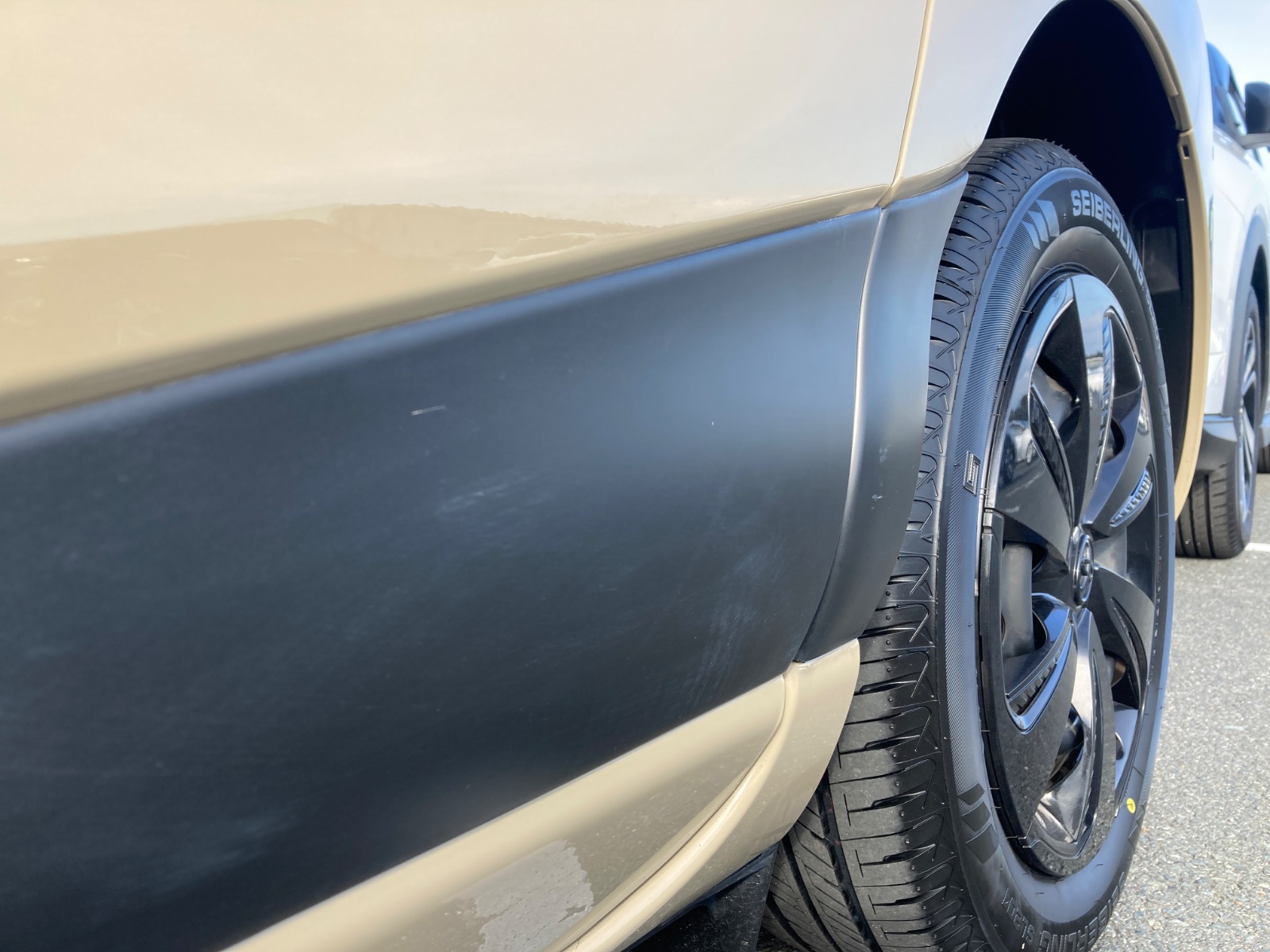 キズ・ヘコミ_25