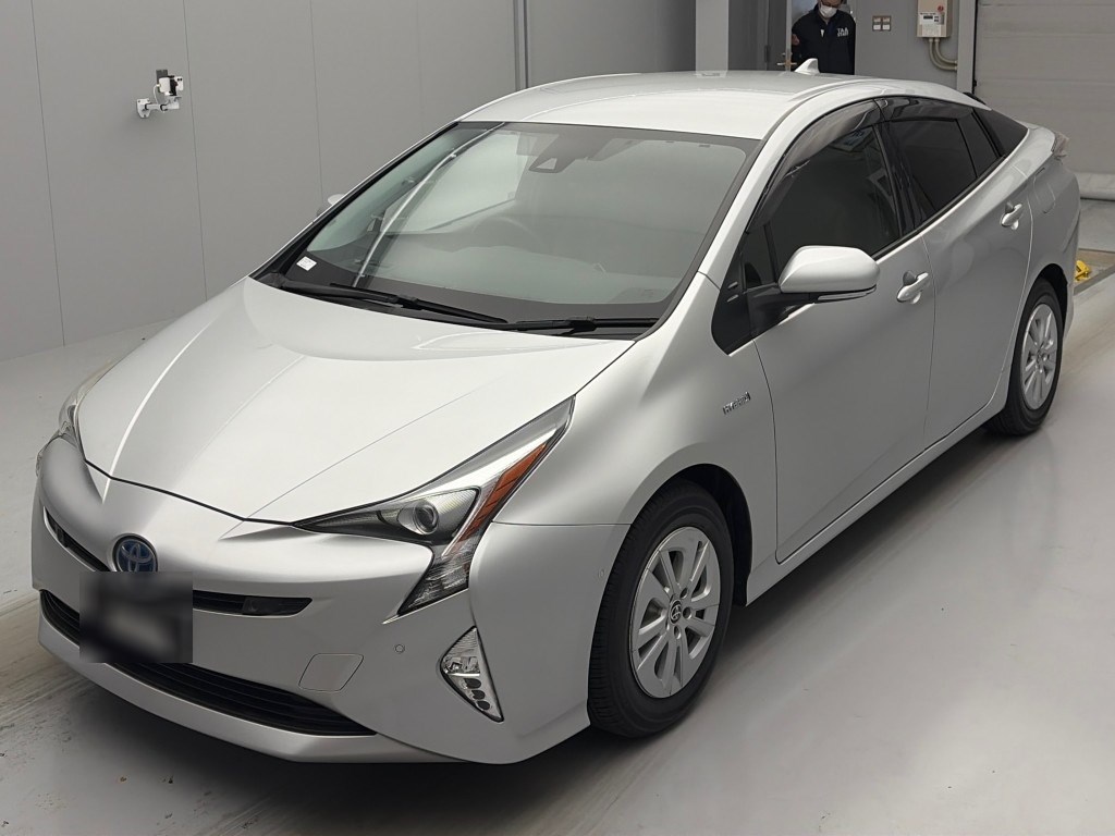 プリウス Sセーフティープラス