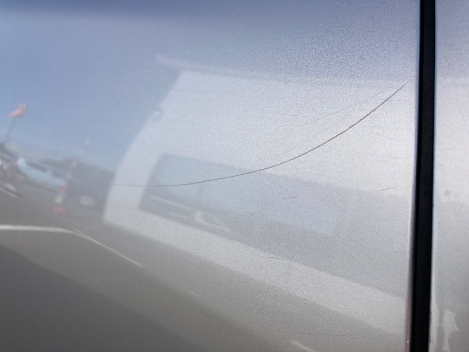 キズ・ヘコミ_26