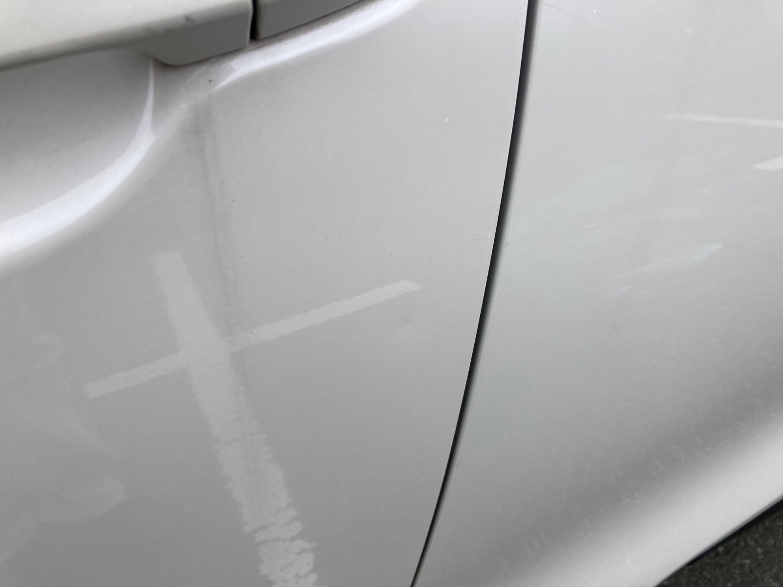 キズ・ヘコミ_17