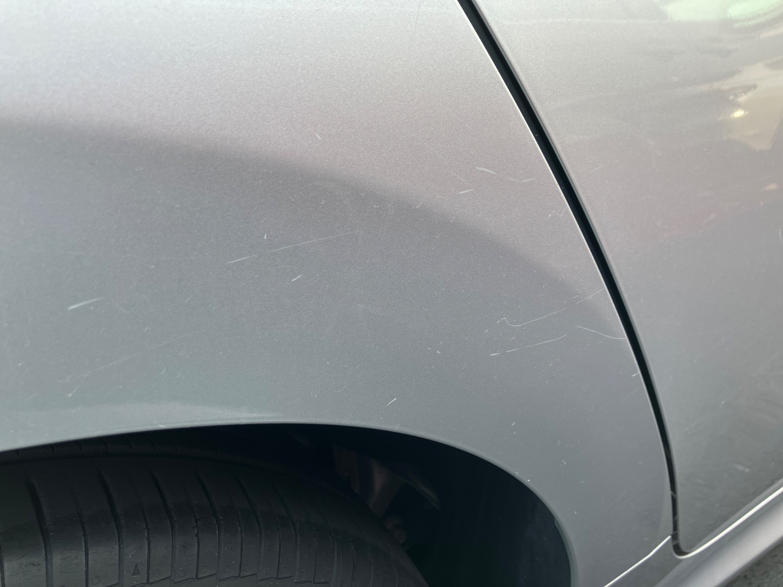 キズ・ヘコミ_40