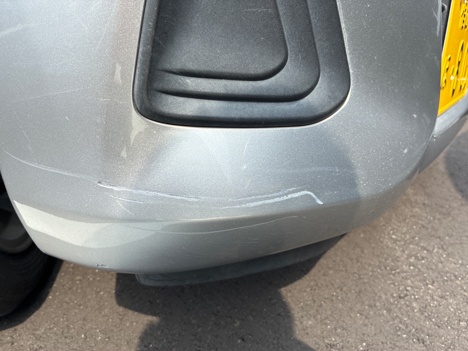 キズ・ヘコミ_06