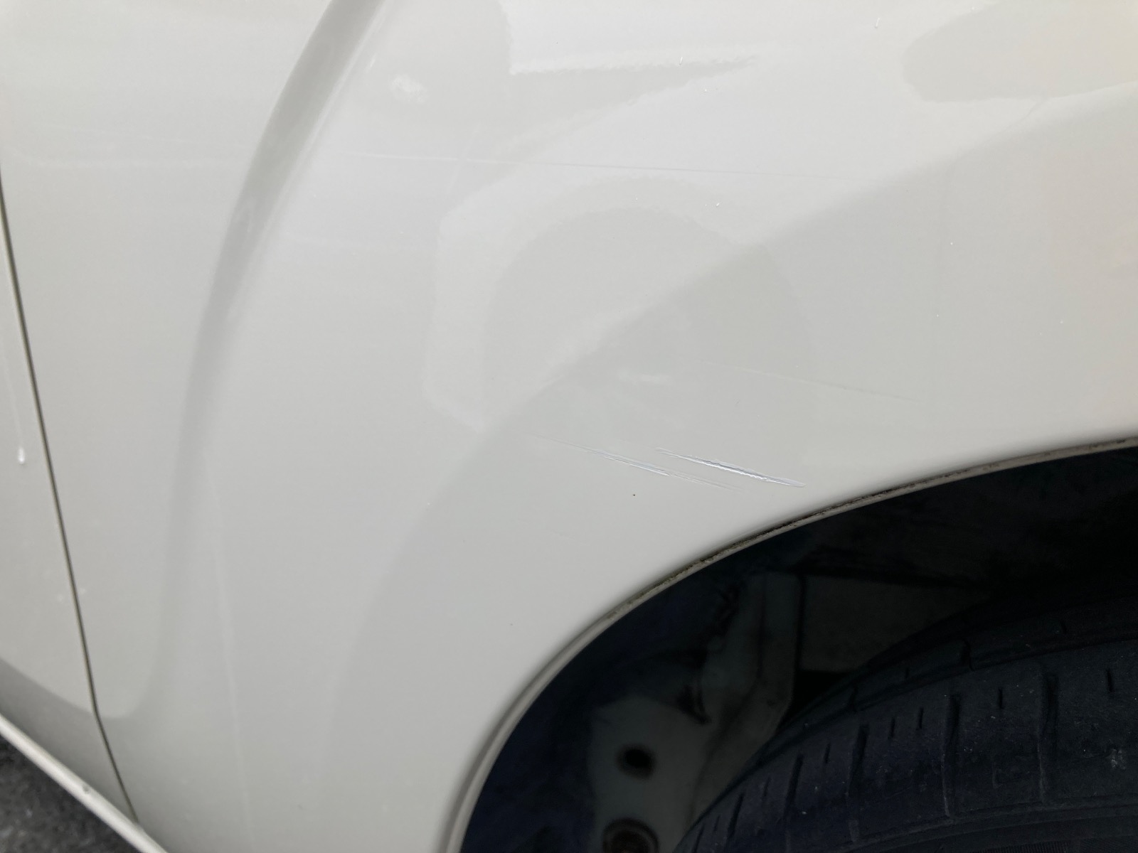 キズ・ヘコミ_38