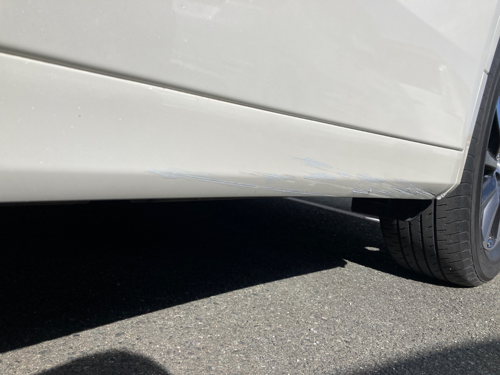 キズ・ヘコミ_25