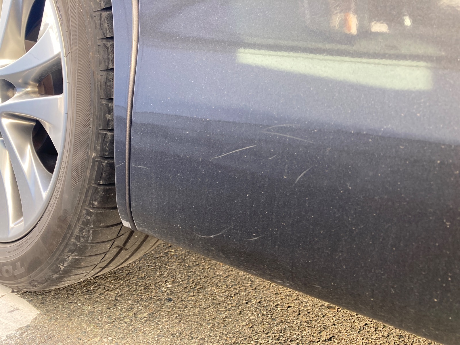 キズ・ヘコミ_27