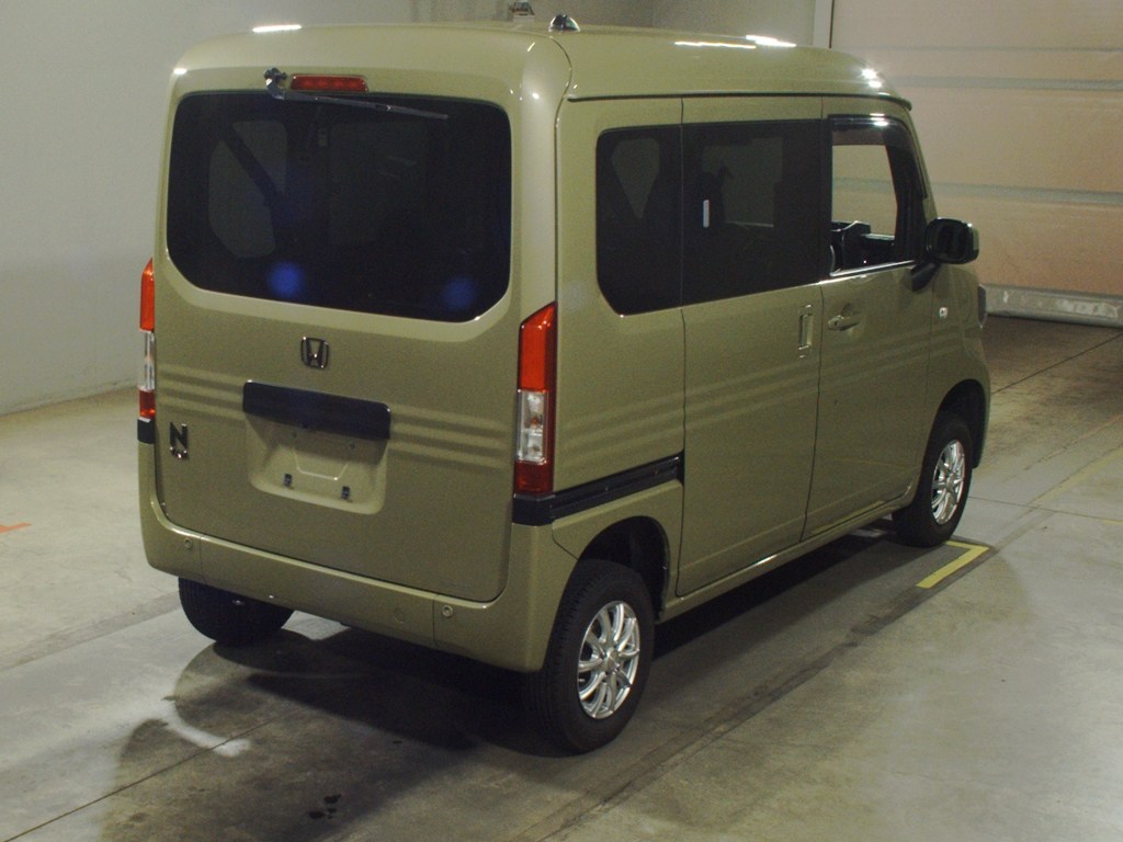 N-VAN +スタイル ファン