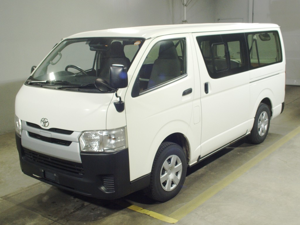 トヨタ ハイエースバン DX
