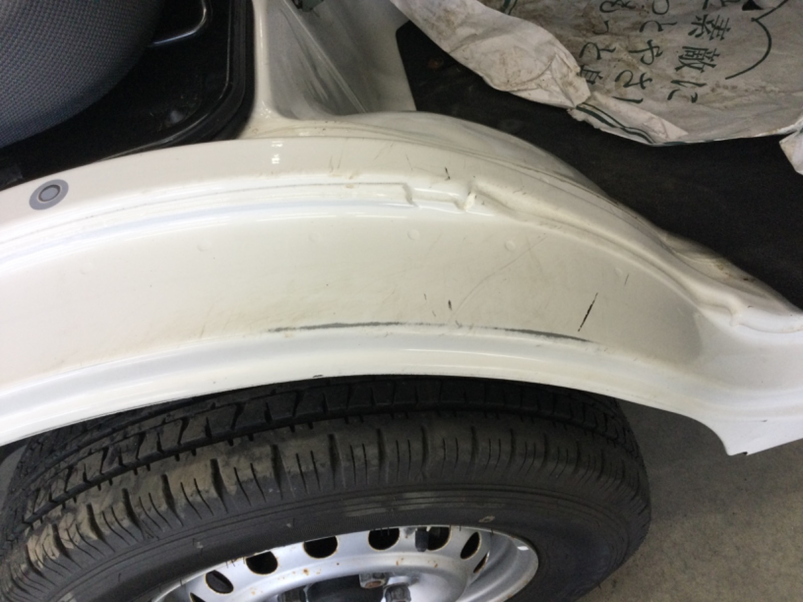 キズ・ヘコミ_23