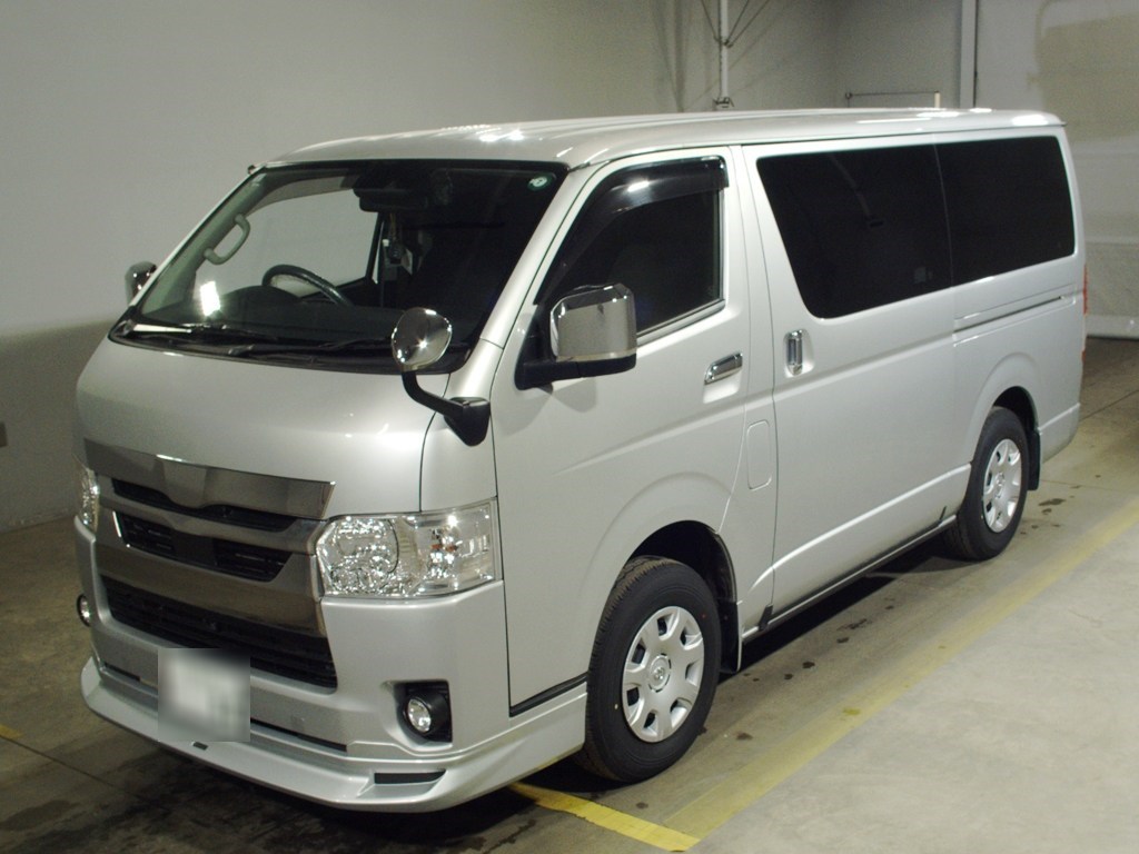 ハイエースバン