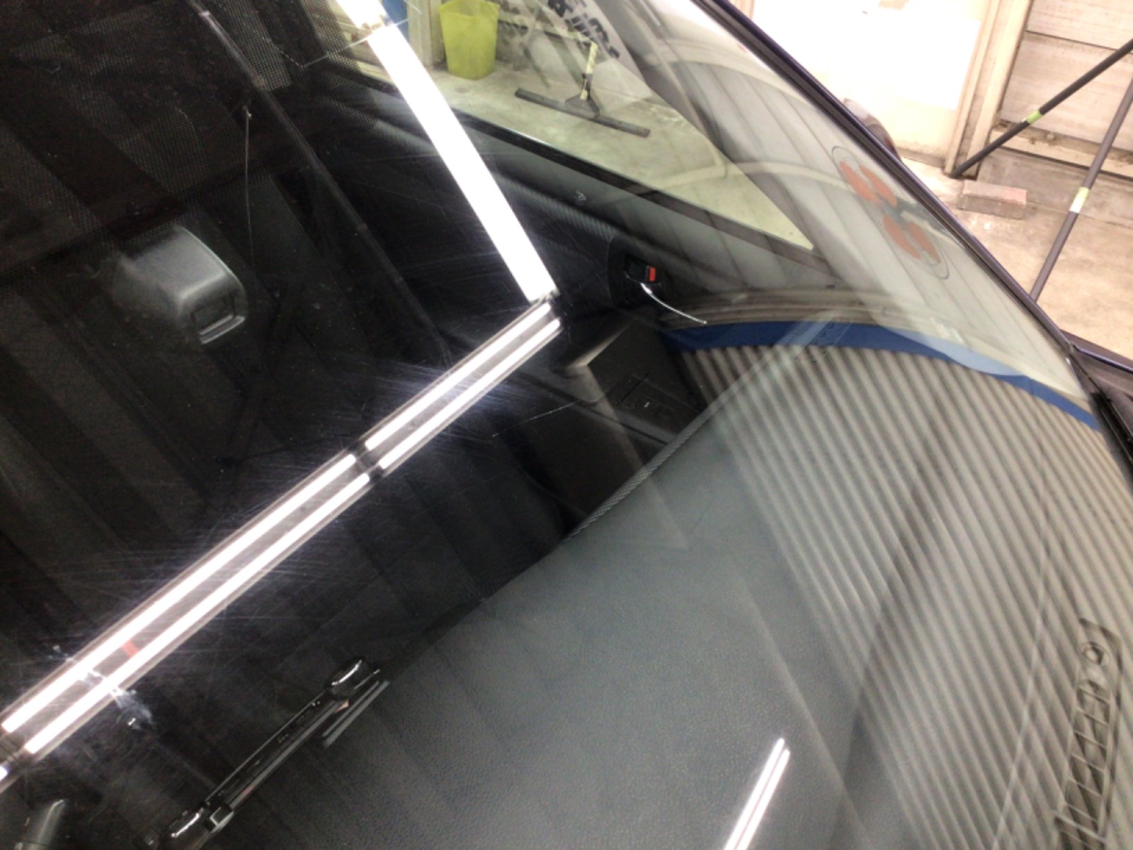 キズ・ヘコミ_28