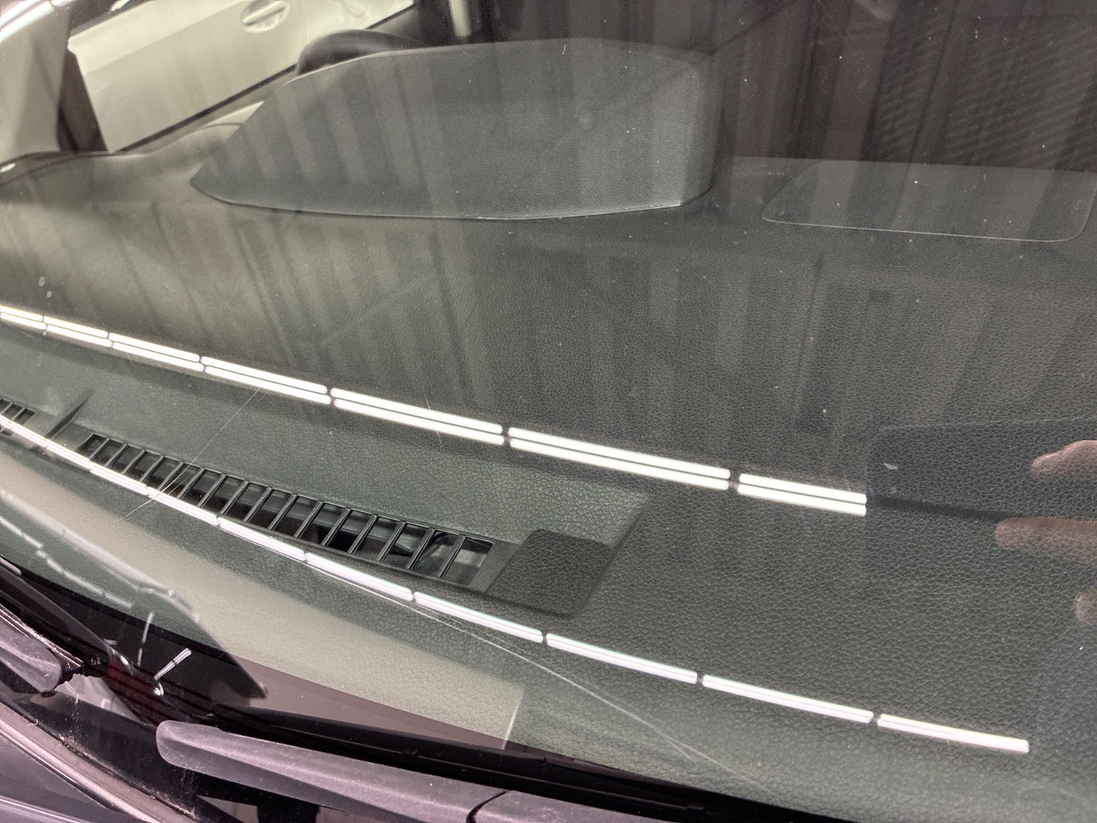 キズ・ヘコミ_28