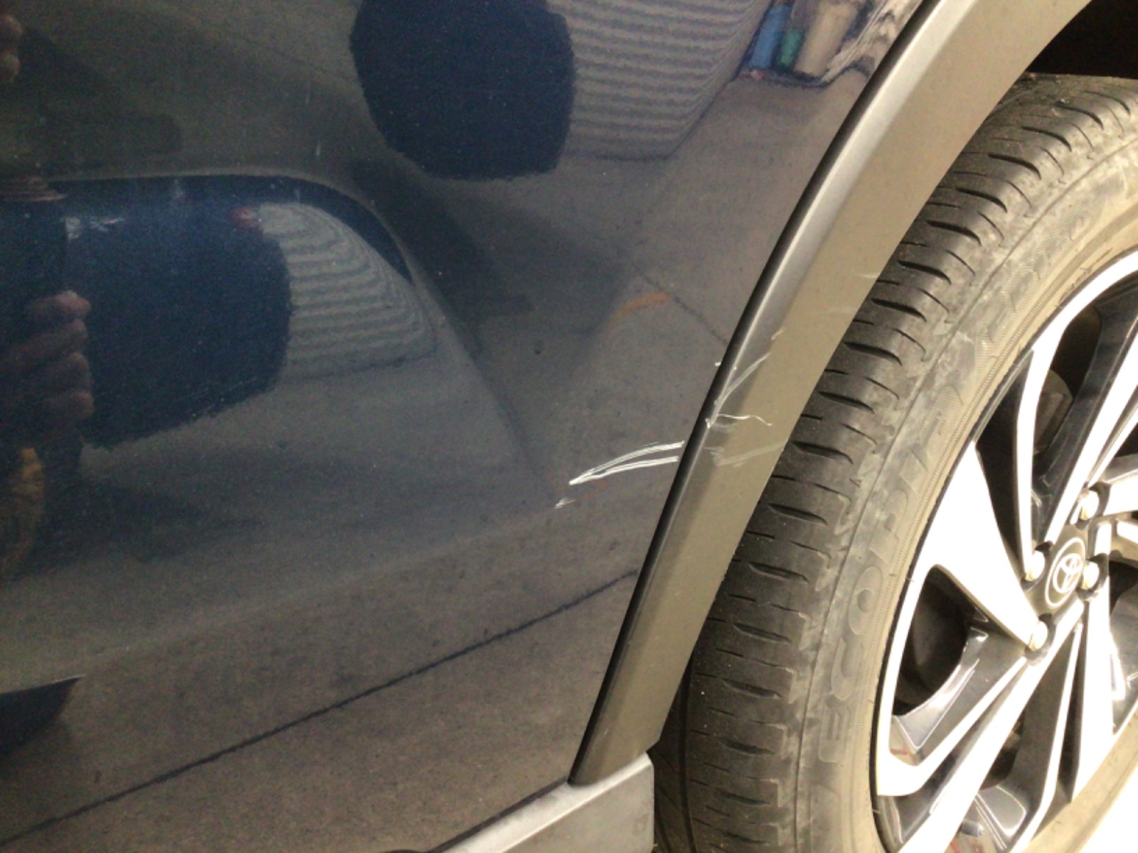 キズ・ヘコミ_25