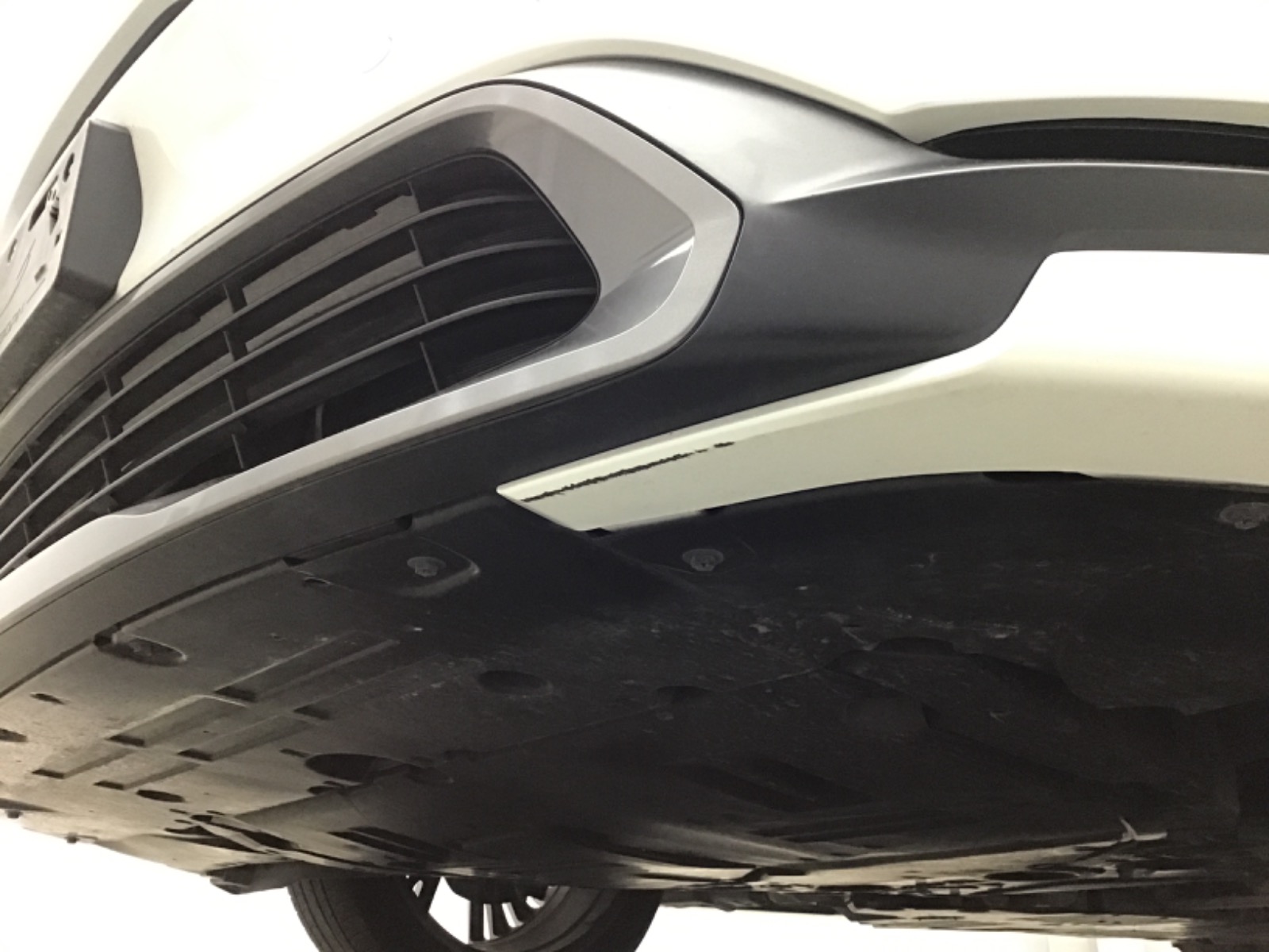 キズ・ヘコミ_64