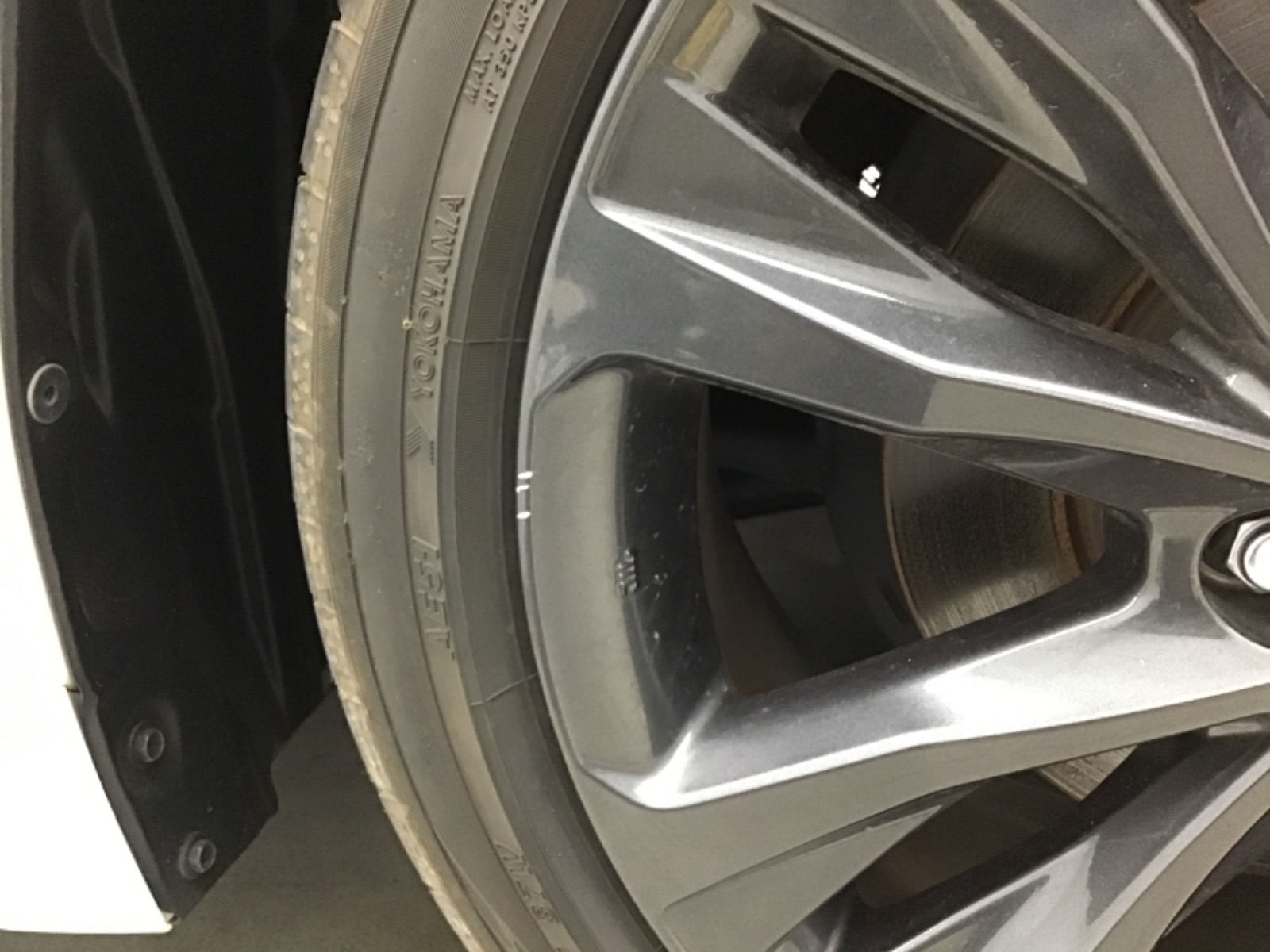 キズ・ヘコミ_60