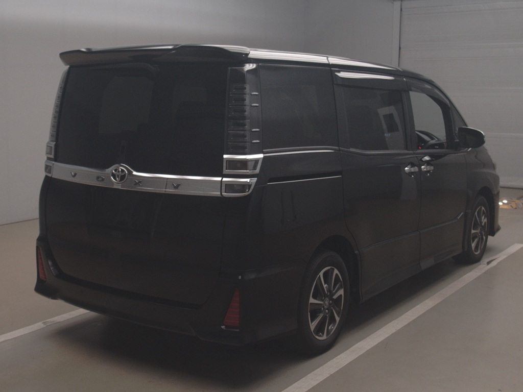 ヴォクシー ZS キラメキ 3