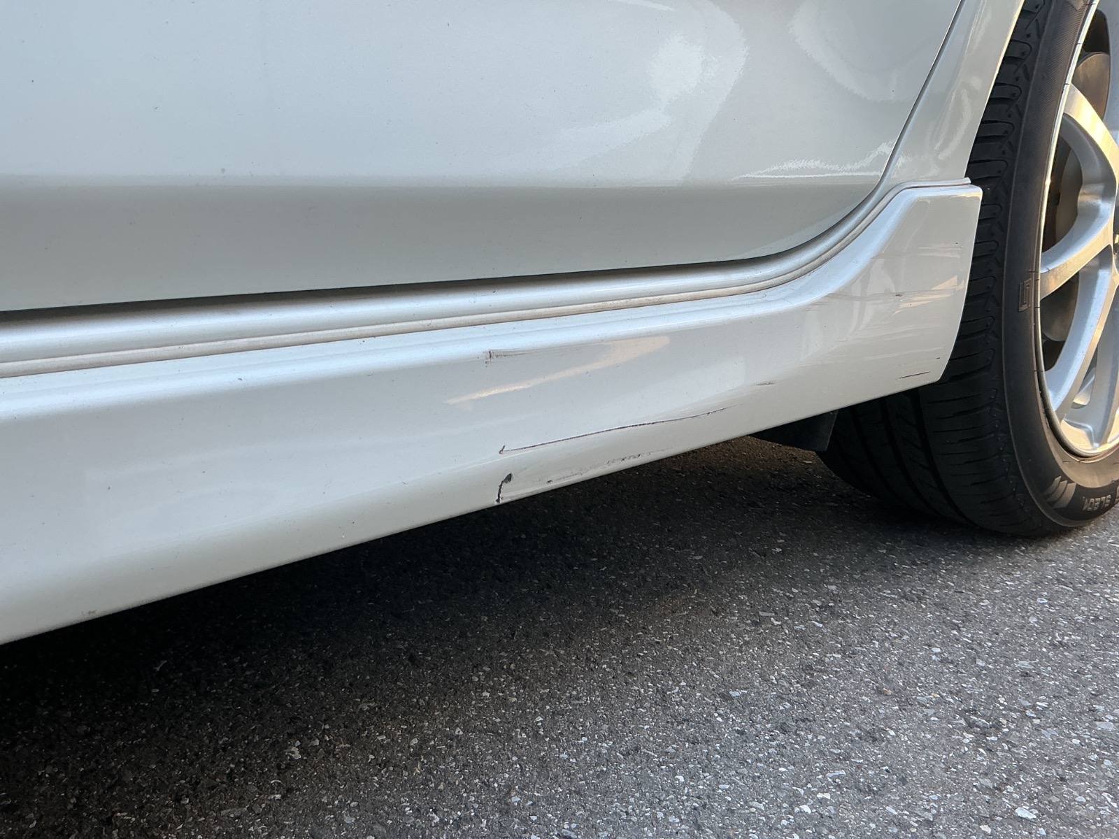 キズ・ヘコミ_21