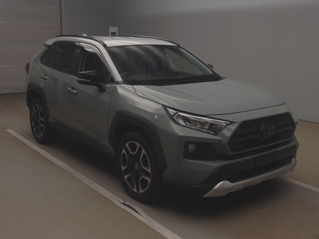 RAV4 アドベンチャー 4WD