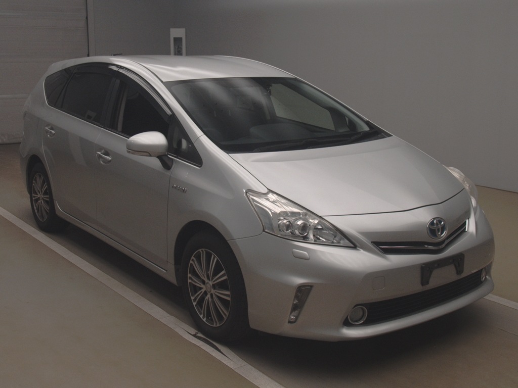 プリウスアルファ Sチューンブラック