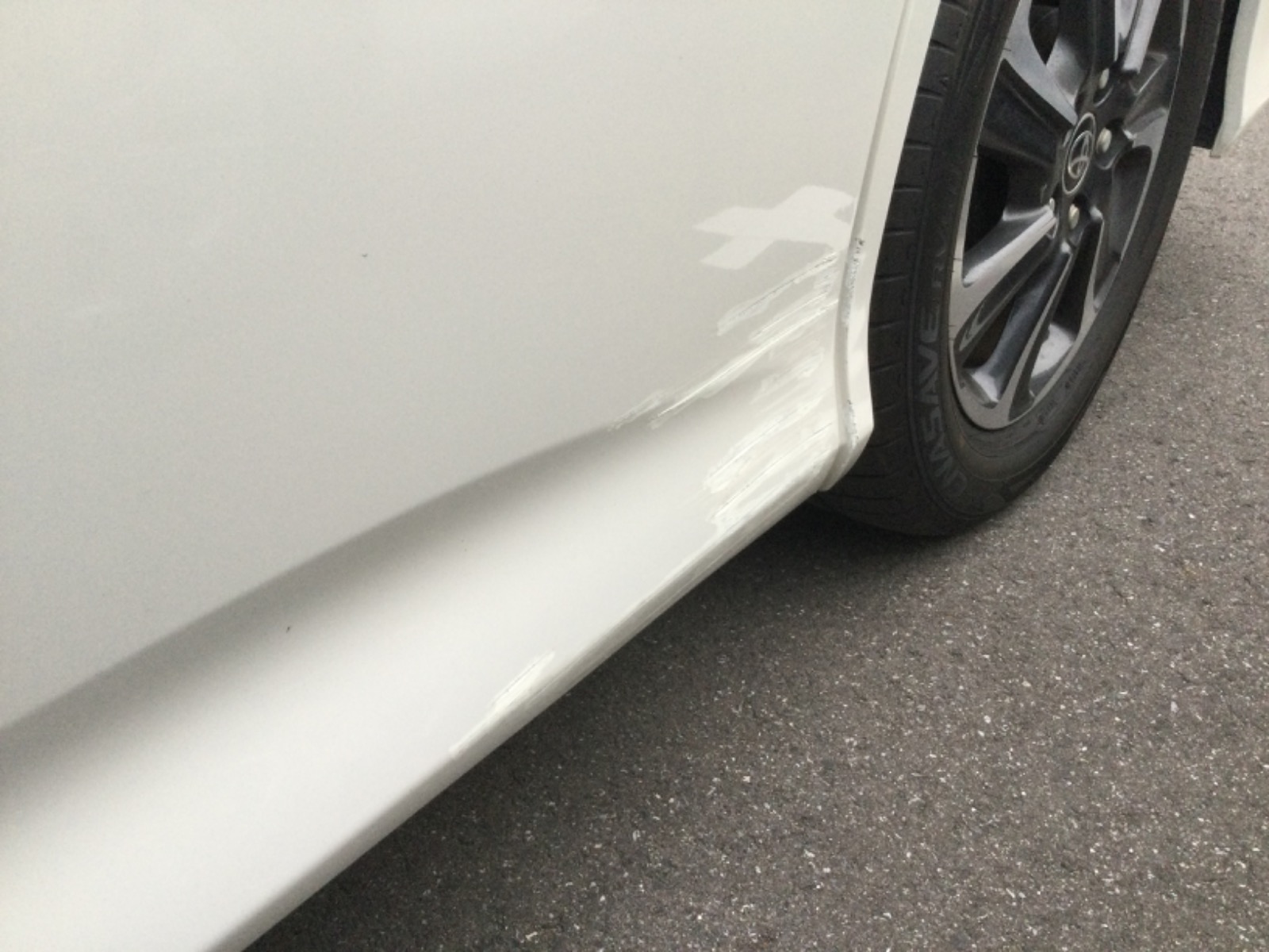 キズ・ヘコミ_25