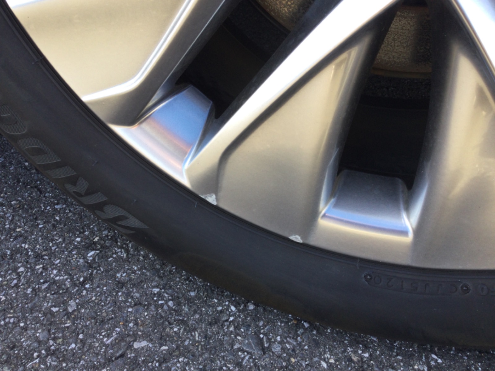 キズ・ヘコミ_61