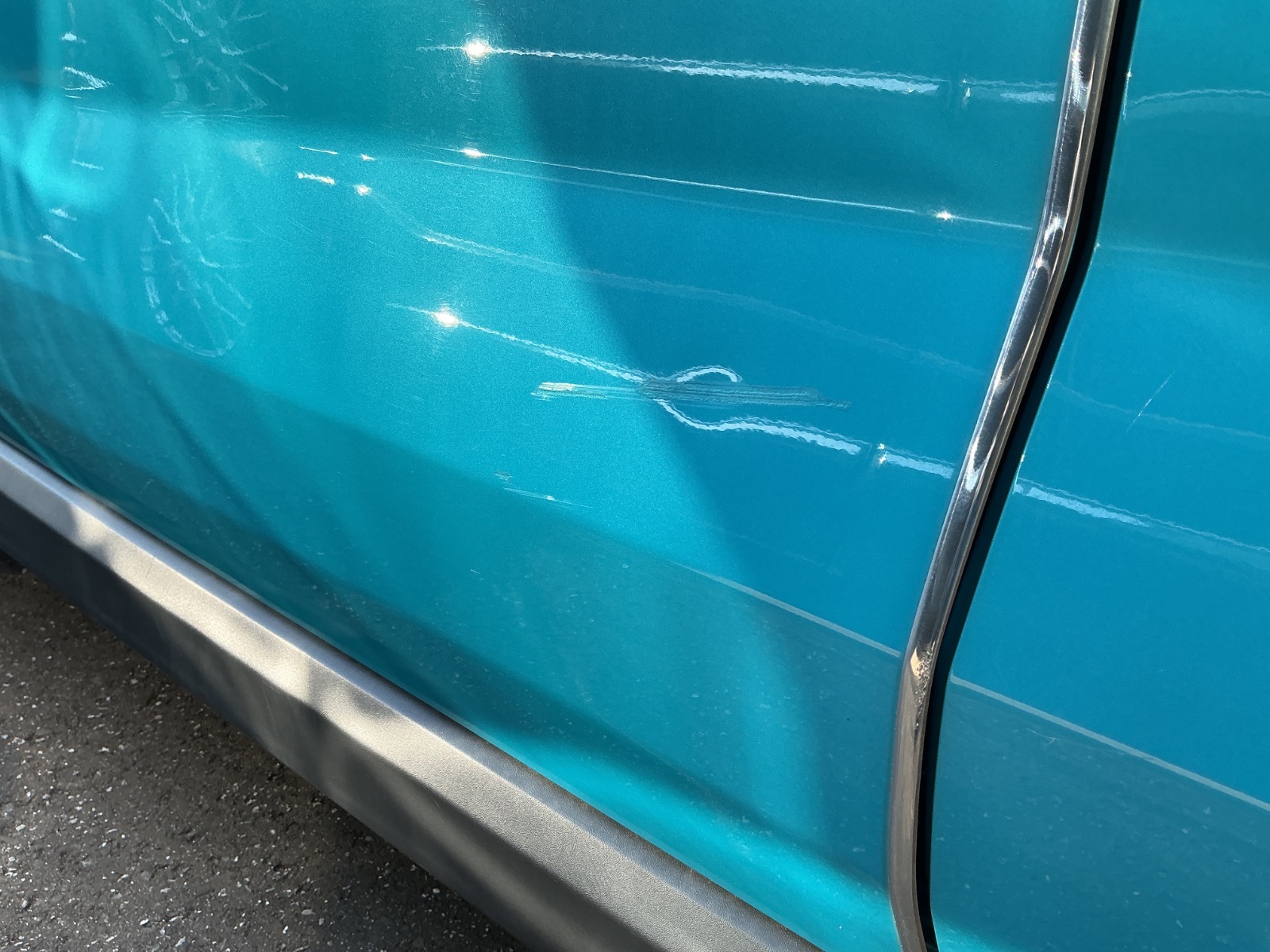 キズ・ヘコミ_17