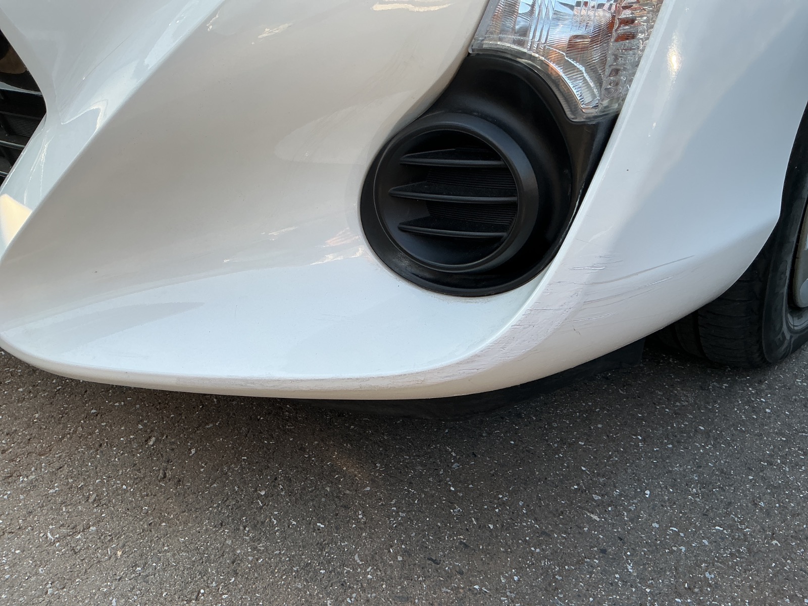 キズ・ヘコミ_05