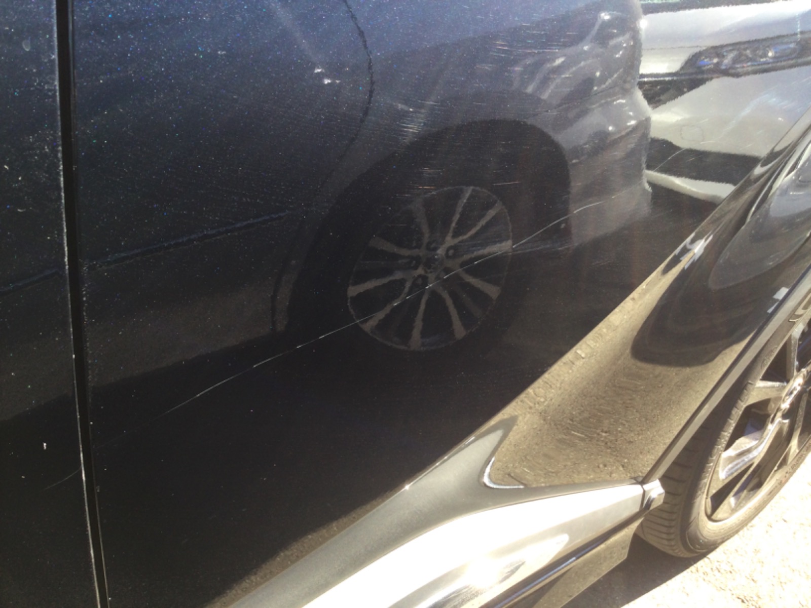 キズ・ヘコミ_25