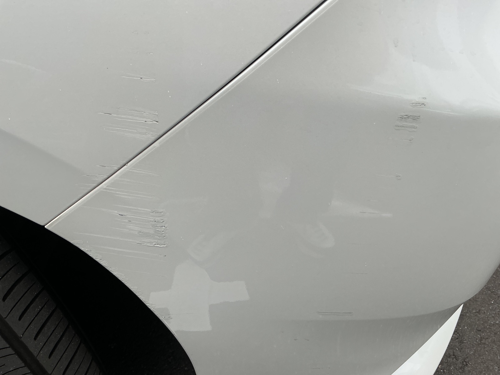 キズ・ヘコミ_06